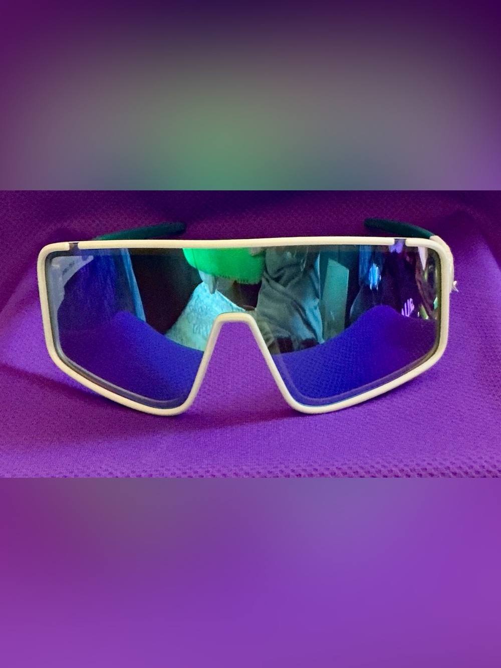 Rawlings White and Green Sport Sunglass Temple Arms